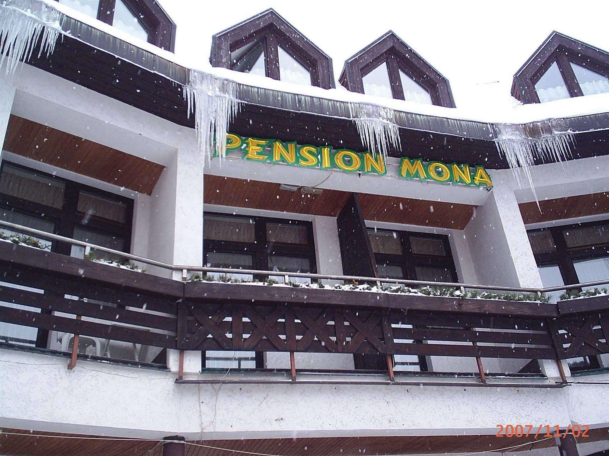 Pension Mona Harrachov Exteriör bild
