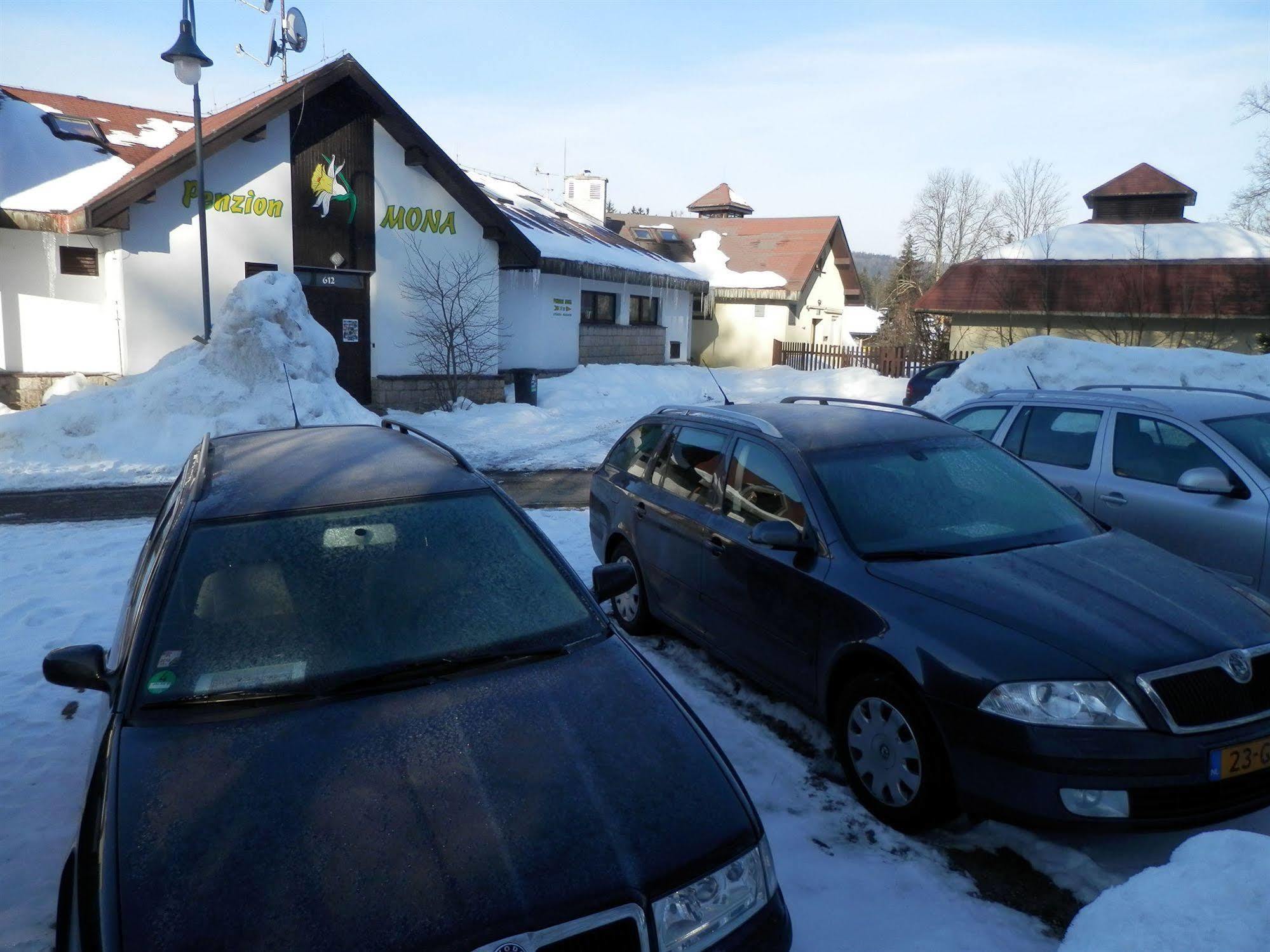 Pension Mona Harrachov Exteriör bild